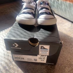 Converse Toddler Size 5