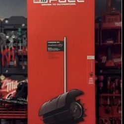 Milwaukee Rubber Broom Attachment 