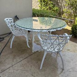 Vintage Antique Collectable Cast Metal Patio Set