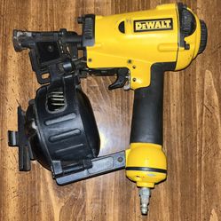 DeWalt D51321 Type 2 Heavy duty Coil Roofing Nailer