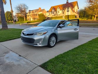 2015 Toyota Avalon Hybrid Limited edition