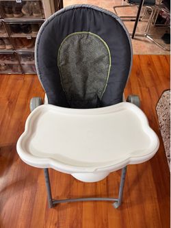 Adjustable Baby High Chair with Reclining Seat