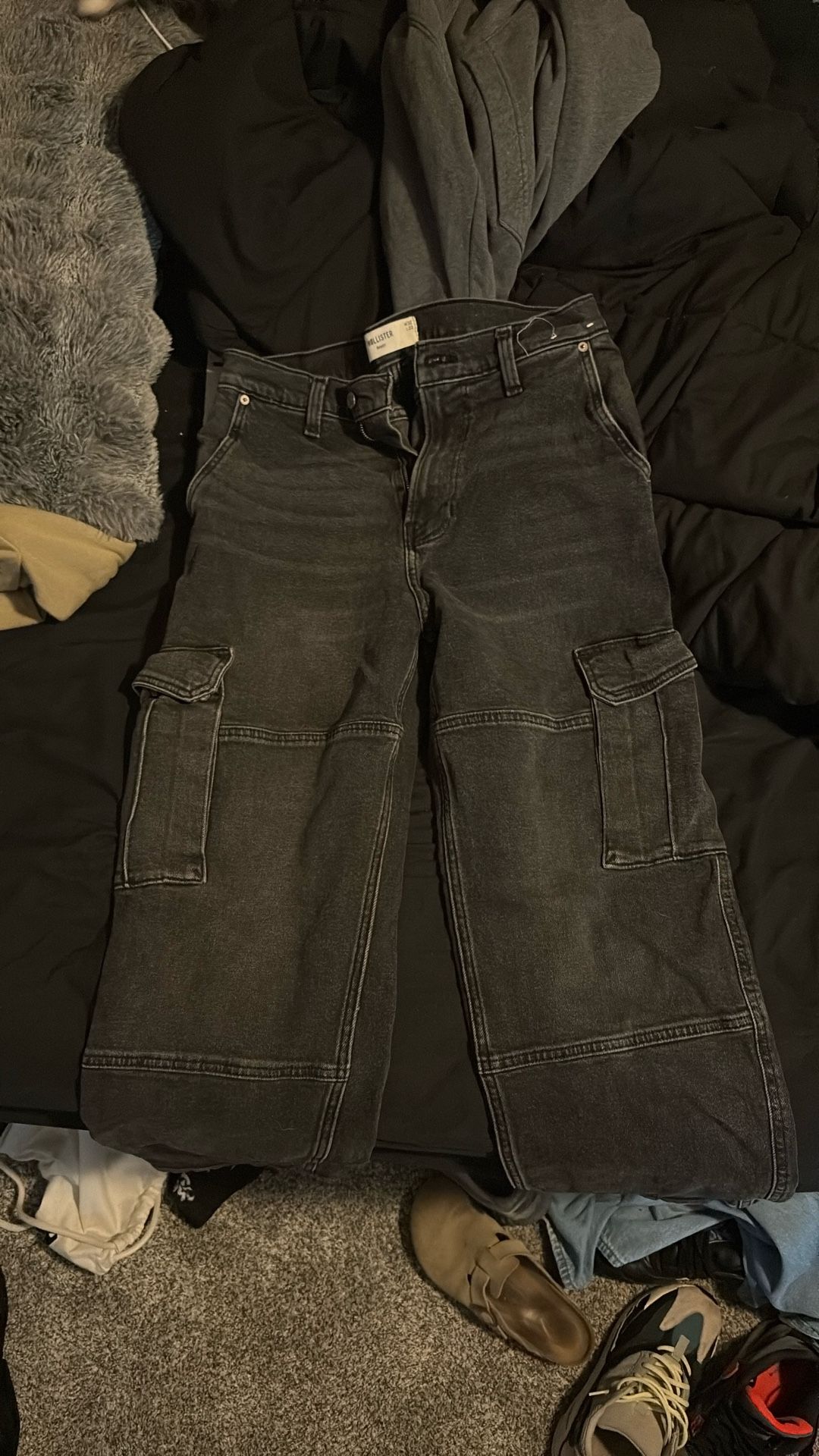 Dark Grey Hollister Cargo Jeans 