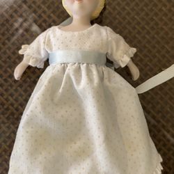Vintage Avon Porcelain Doll Victorian 