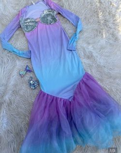 Women’s mermaid costume
