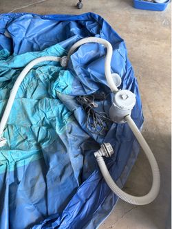 8’ Pool with pump/filter