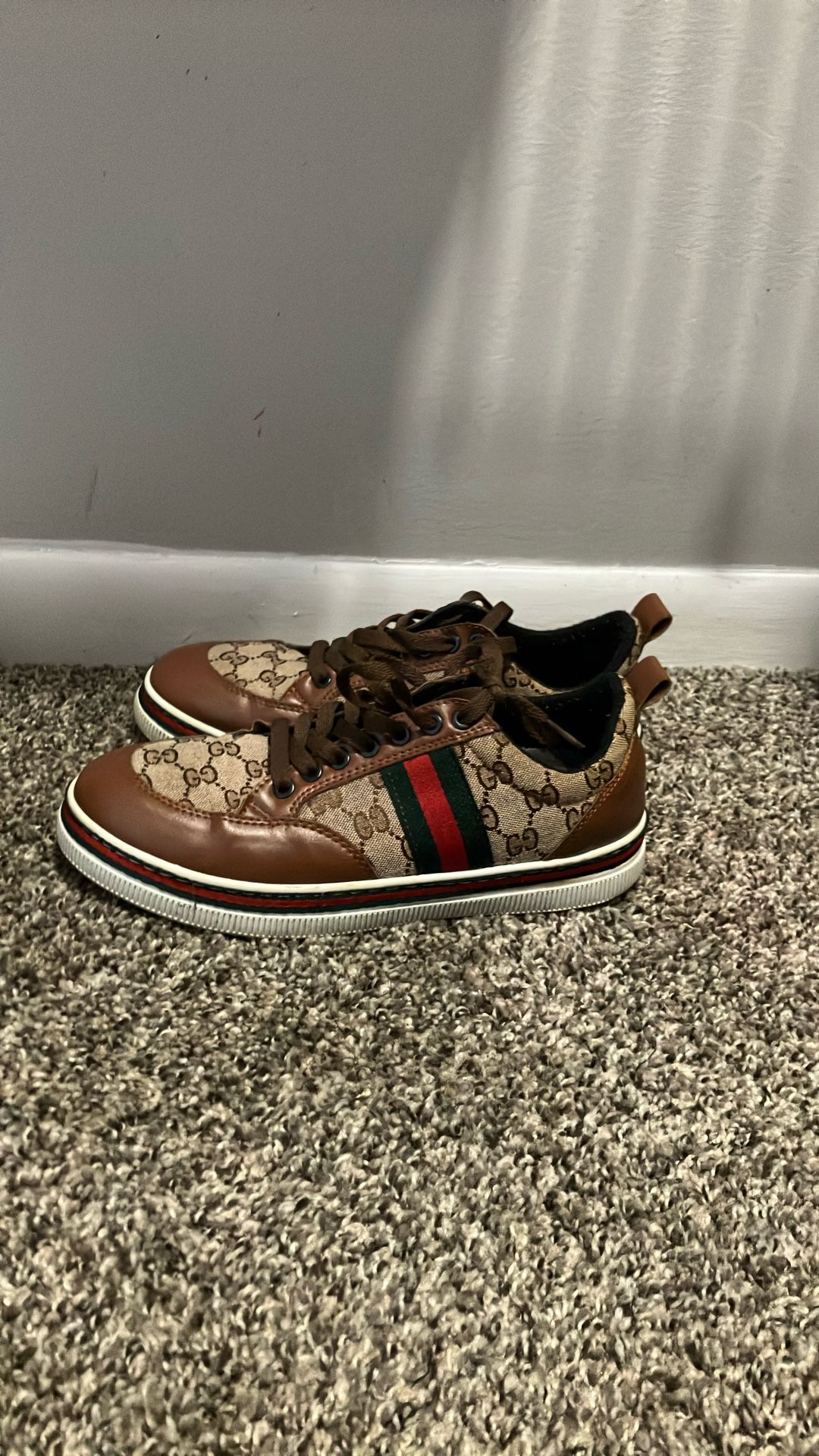 7.5 8 In Size Gucci Shoes