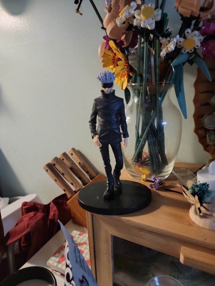 Gojo Figurine