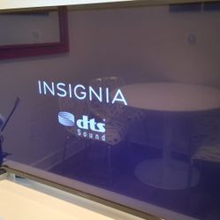 39 Inch Insignia TV