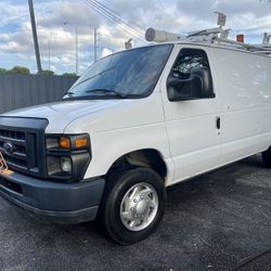 2013 FORD E150 ECONOLINE 