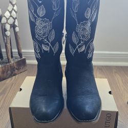 Women’s Black Cowgirl Boots Size 8 – Like New!