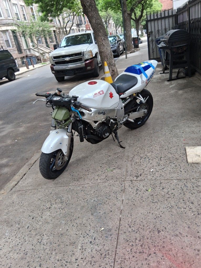 1998 Suzuki GSXR
