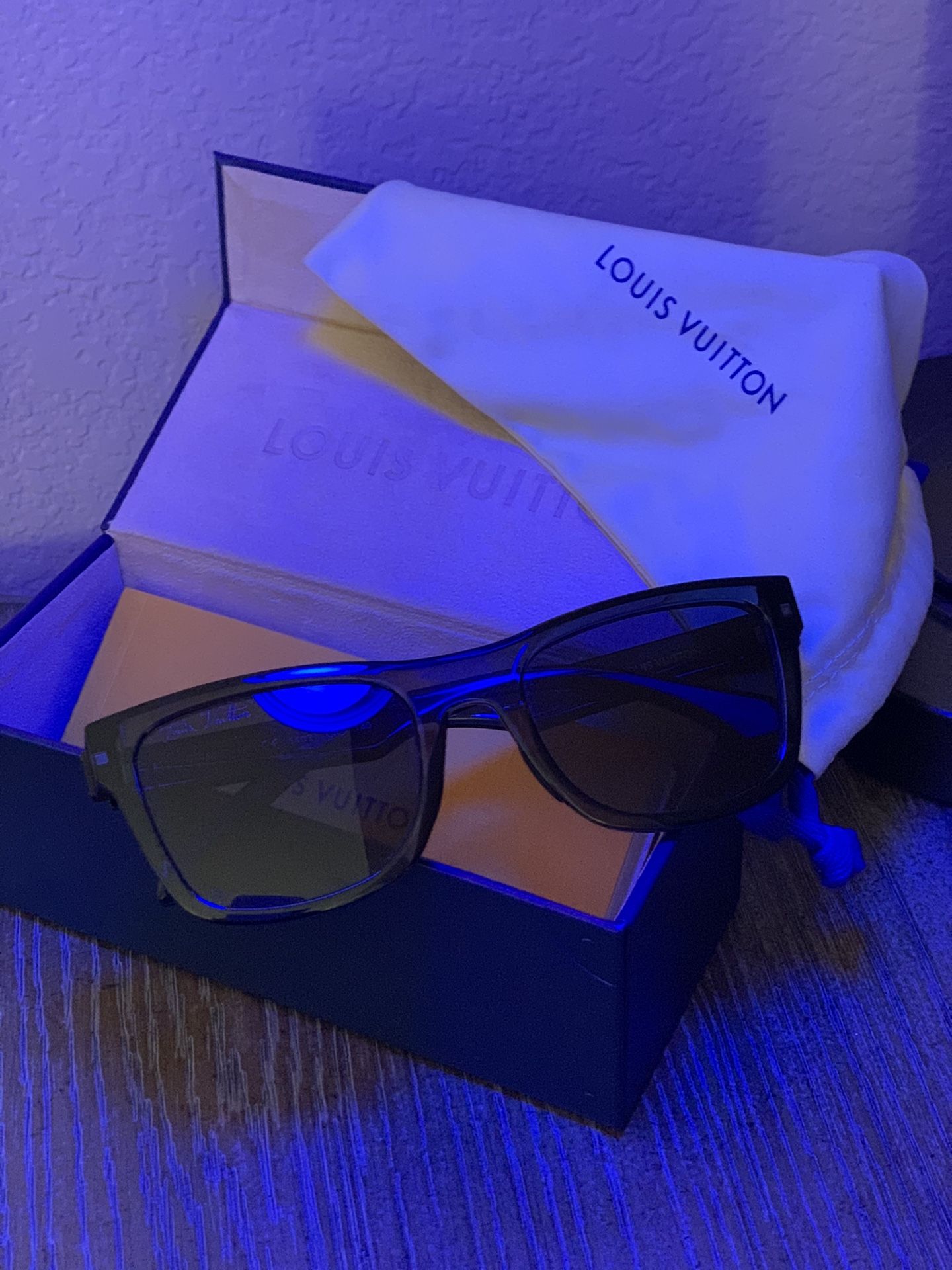 Louis Vuitton Rainbow Square Sunglasses for Sale in Johnstown, CO