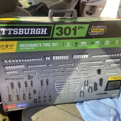 Mechanic tool set 301pc PITTSBURGH