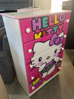 Hello kitty cajonera