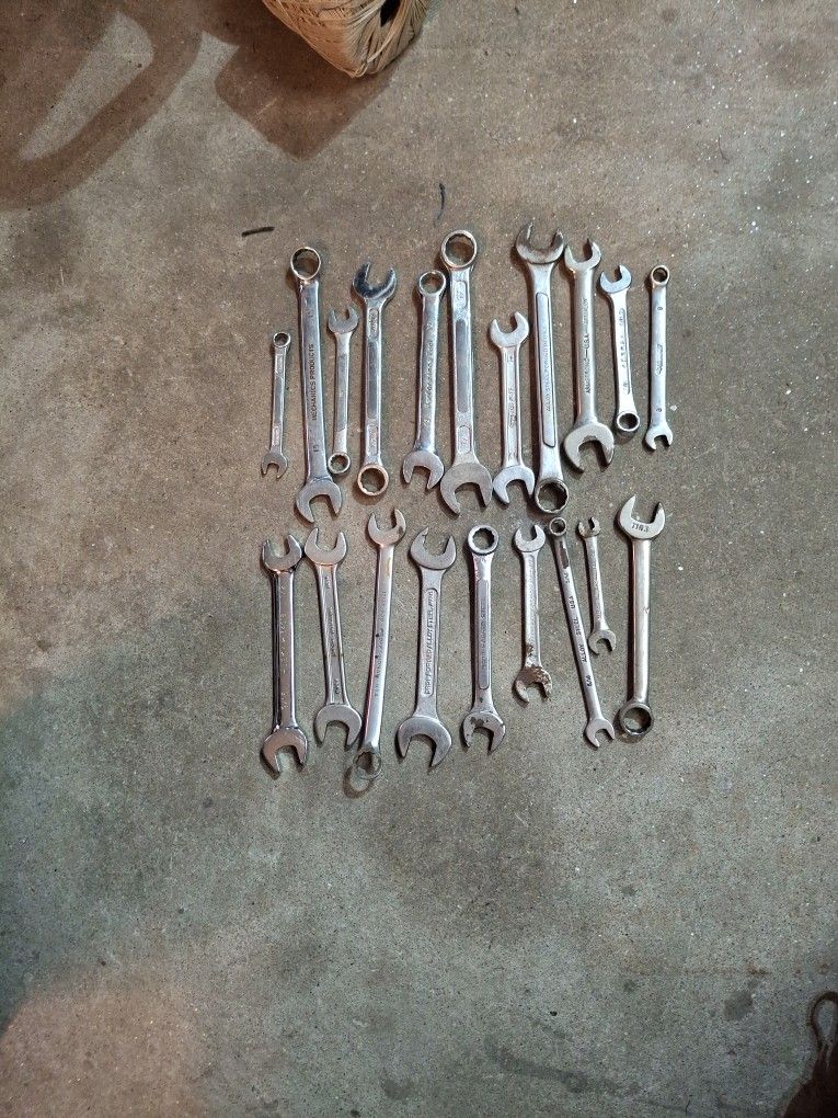 TOOLS, WRENCHES 20PC SET OF COMBINATION AND DOUBLE OPEN. MANY BRANDS AND SIZES