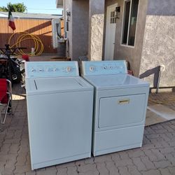 Washer And Gas Dryer 