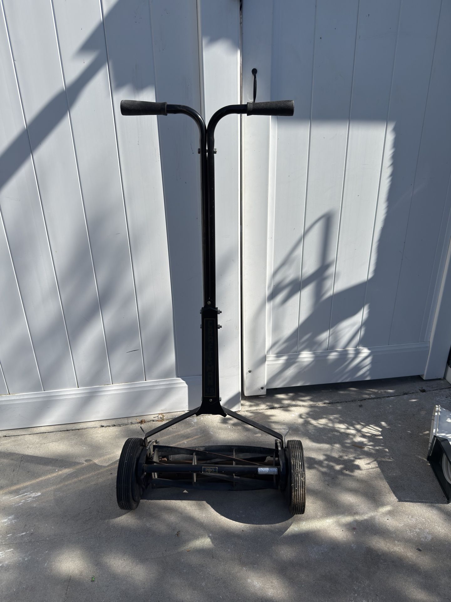 Craftsman 18in Push Lawn Mower 