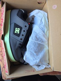 Van's dc light on dark zise11 brand new