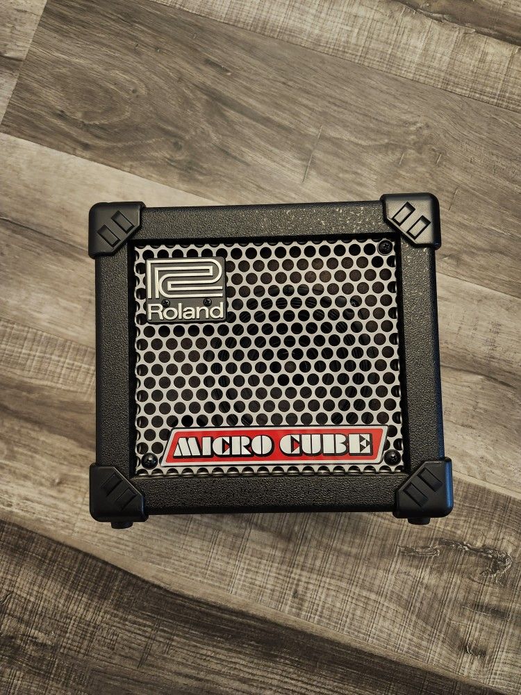 Roland Micro N225 guitar Amplifier