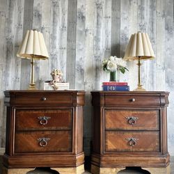 🌺 Quality Nightstands/More Details In The Description/ I Can Deliver