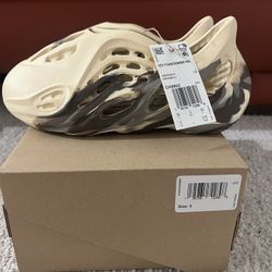 adidas yeezy foam runner mx cream clay kid size 3