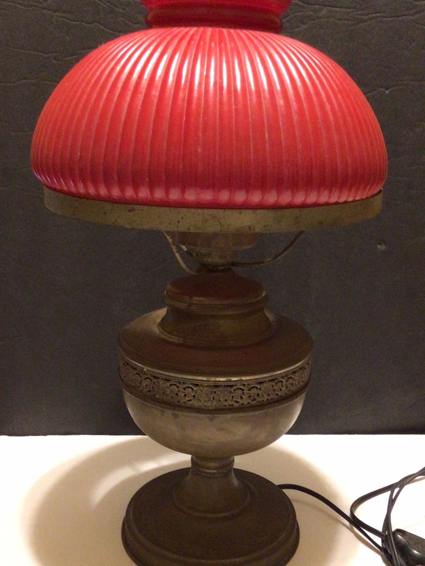 Vintage Brass Lamp W/Milkglass Lamp Shade