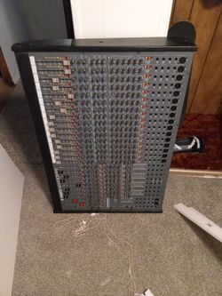 Classic 8 Mixdown Console Mixer