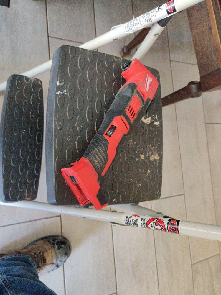 Milwaukee Multi Tool