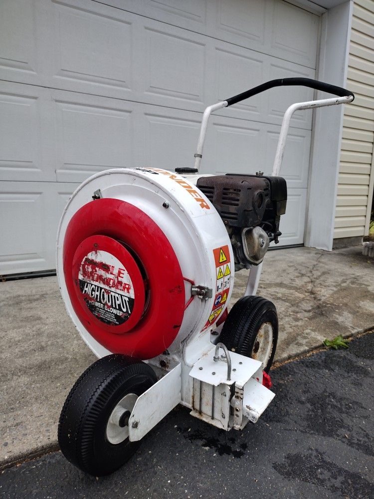 LITTLE WONDER PUSH BLOWER... POWERED BY HONDA