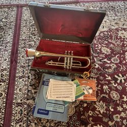 King Cleveland Superior Cornet made by King Craftsmen in USA Case Vintage