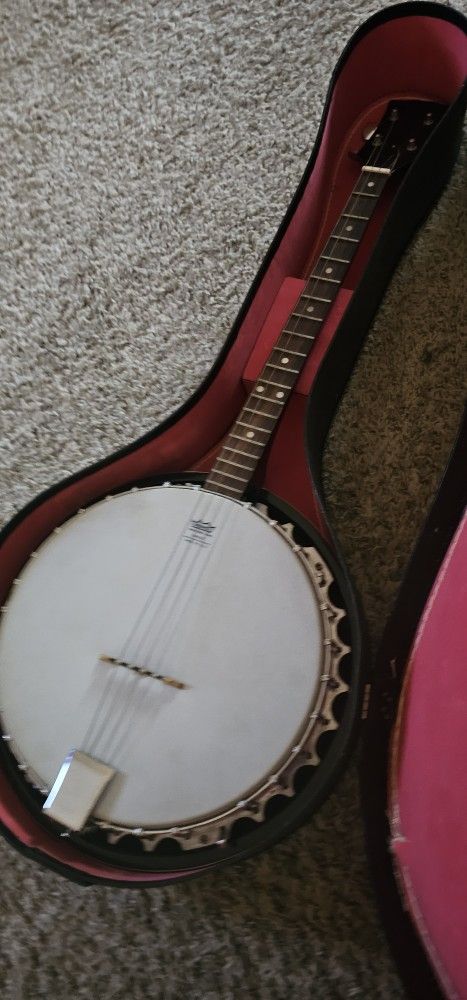 Framus Tenor Banjo.