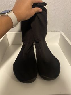 yeezy pods
