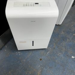 Dehumidifier 