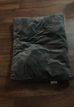 Large pet bed