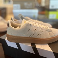 ADIDAS Advvantage 2.0 Women’s Size 6 Cream Suede with Leopard Heel