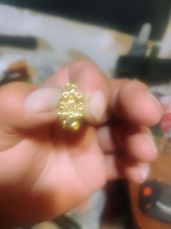 .333 gold clocks
