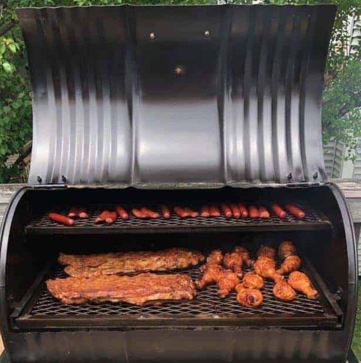 Large BBQ Grill  (Charcoals)