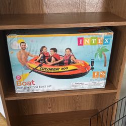 Intex Explorer 300 Pump Up Boat