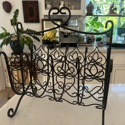 Spanish Style Scrolled Wrought Iron Floor rack Holder Black