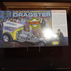 1/25 Scale Undertaker Dragster Model Kit