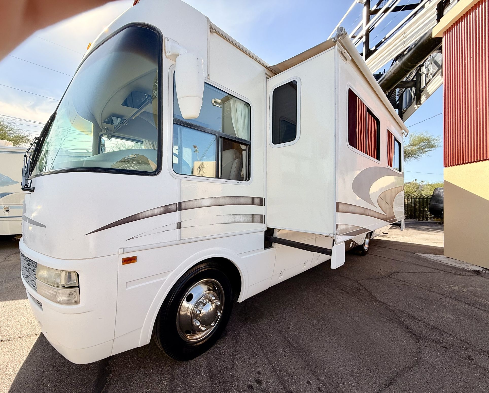2002 Dolphin XL By National RV 35Ft Class A With 2 Large Slides Low Miles