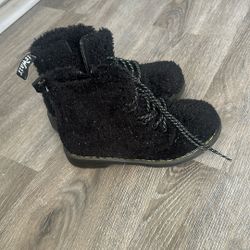 Dr. Martens Kids' 1460 Tinsel Faux Fur Boot Size US 3