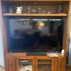 Entertainment Center For Up To 65’’ Tv