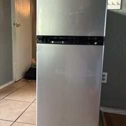 Mini Refrigerator 