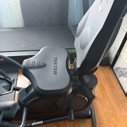 Teeter FreeStep LT3 Recumbent Cross Trainer - Black with Gel Seat