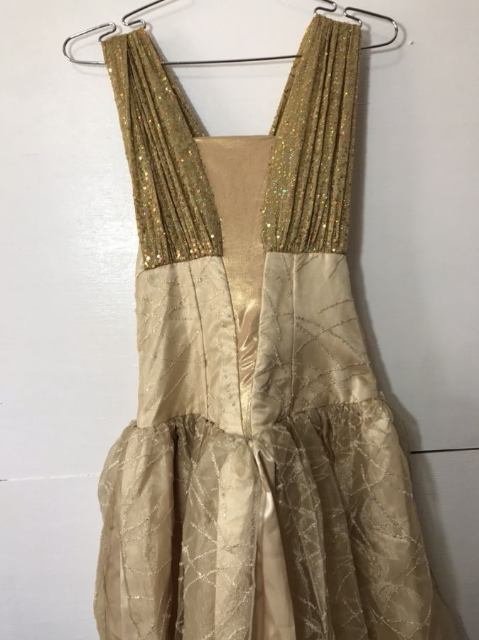 HANDMADE/ HECHO A MANO CUSTOM MADE CLOTHING/OUTFITS/COSTUMES -TOP QUALITY FABRIC/ TELA DE QUALIDAD -HAND MADE / HECHO A MANO **GET BUNDLE PRICE WHEN