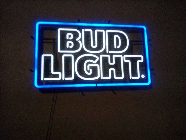 Neon Bud light Sign