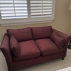 Loveseat 