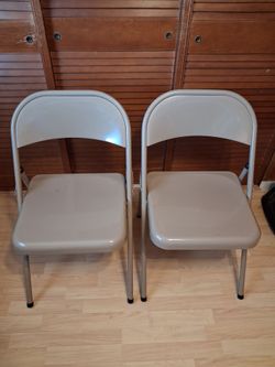 Folding chairs